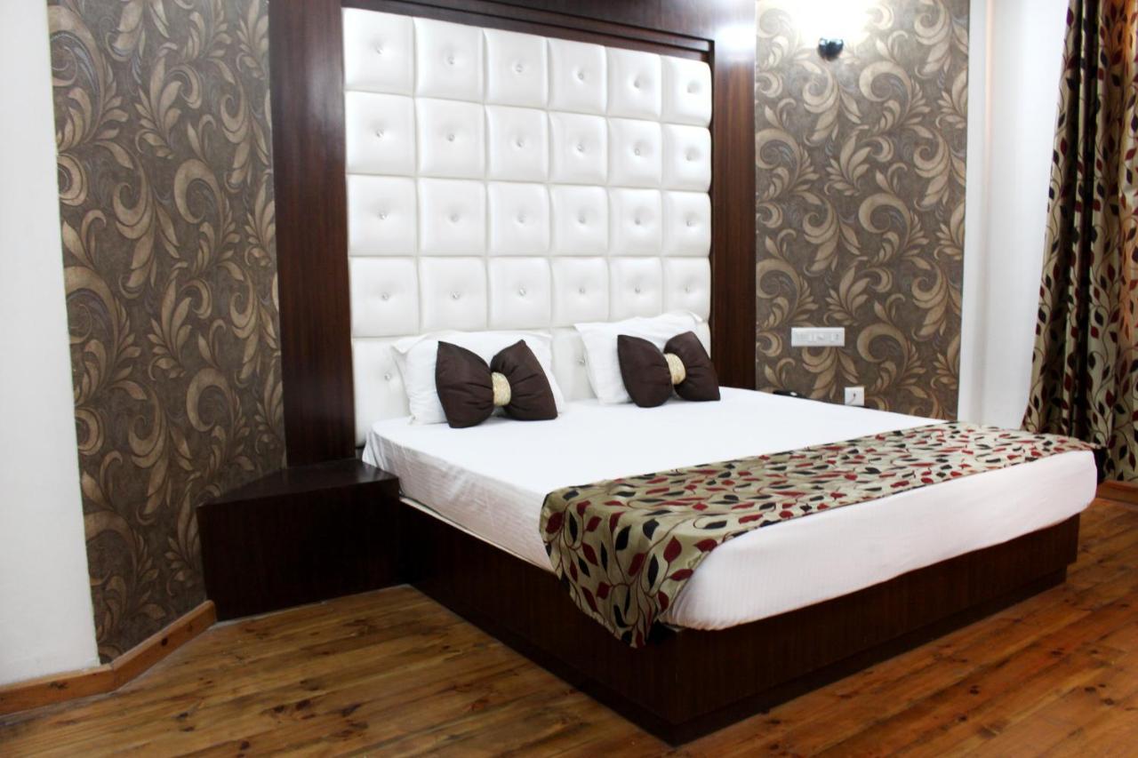 Hotel Vatika - The Riverside Resort Dharamshala Exterior foto